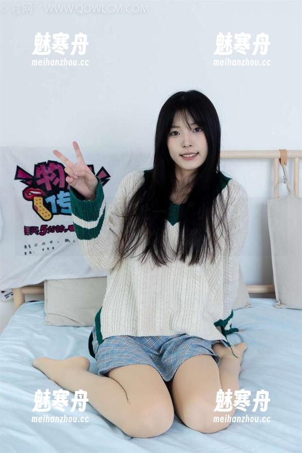 物恋传媒 - 制服不止一句“小晴”，定制图集里流淌的青春躁动！