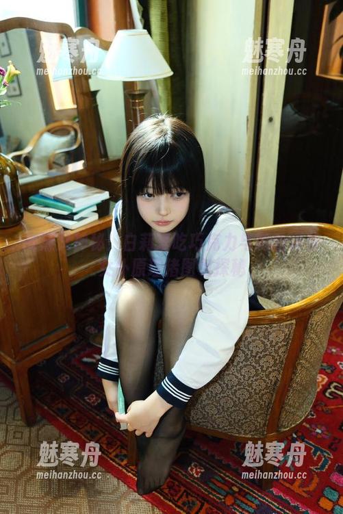 白莉爱吃巧克力 高清又神秘!白莉爱吃巧克力与她的深巷女仆原理猪图包探秘