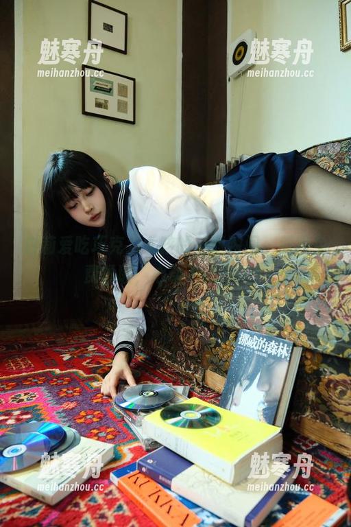 白莉爱吃巧克力 白莉爱吃巧克力女孩的美丽瞬间,原图免费领取,心动不如行动!