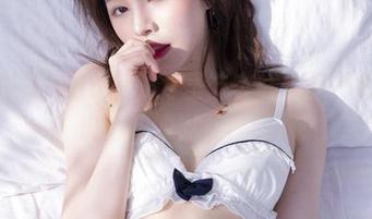 觉得白露Bululu的万圣节在线作品不够惊悚？快看她如何颠覆想象！