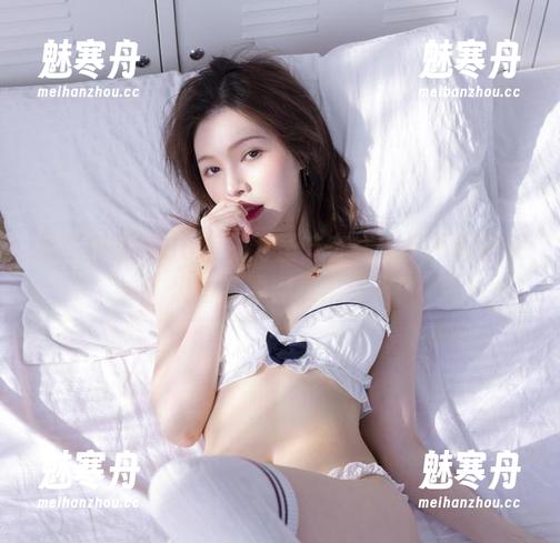 觉得白露Bululu的万圣节在线作品不够惊悚？快看她如何颠覆想象！