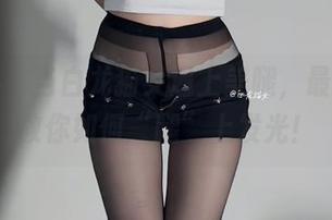 微密圈 - 当白龙猫女遇上美腿，最新美图教你如何“腿”上发光！