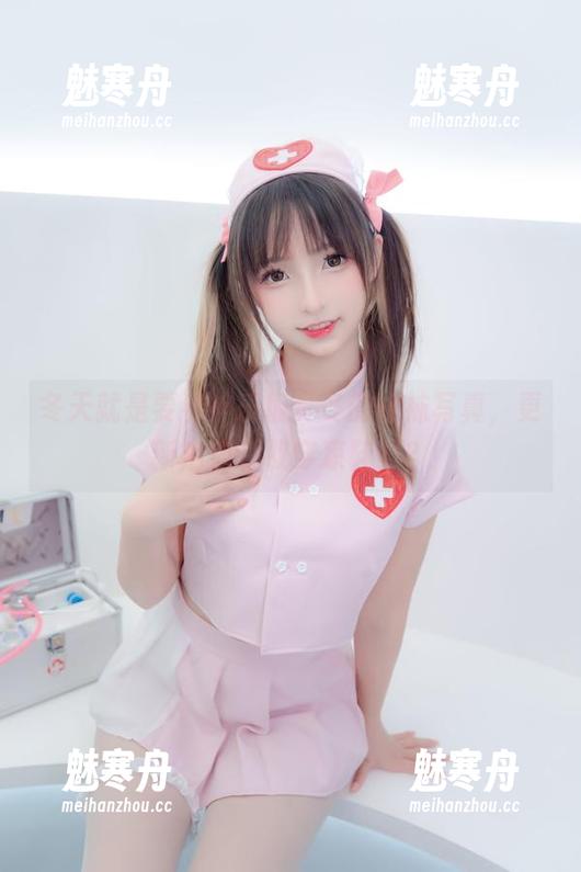 神乐坂真冬 冬天就是要看神乐坂真冬的棉袜写真,更新后你还敢穿凉鞋吗?