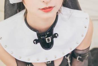 神乐坂真冬最新图册发布：光脚美足系列，居然让我对冬天的冷感到一丝暖意？
