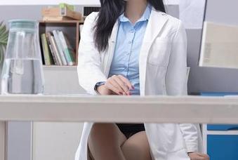 秀人网 - 上新！KOKO可可的“厨娘”套图，简单的美好，是生活的调味品