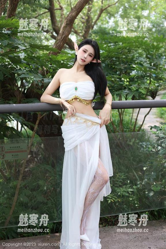 秀人网-Kikibaby 秀人网 - Kikibaby的牛仔裤,人人点赞!福利写真,完美秀出好身材!