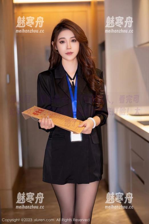 秀人网-司妃SL 秀人网 - 那些说光影不重要的人,看完司妃SL女神的最新图片就会反过来打脸!太绝了!