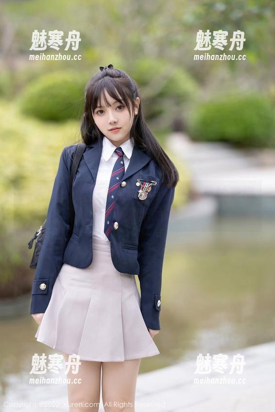 秀人网-张思允Nice 秀人网 - 张思允Nice与奶牛的奇妙交错:最新作品集