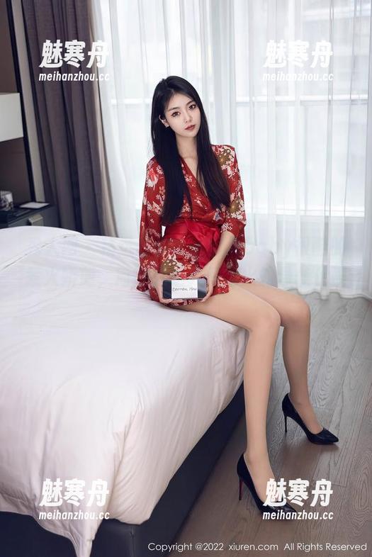 秀人网-萌汉药baby很酷 秀人网 - 精选图库:萌汉药baby很酷的惹火娇躯,简直就是人间烟火的最佳代表!