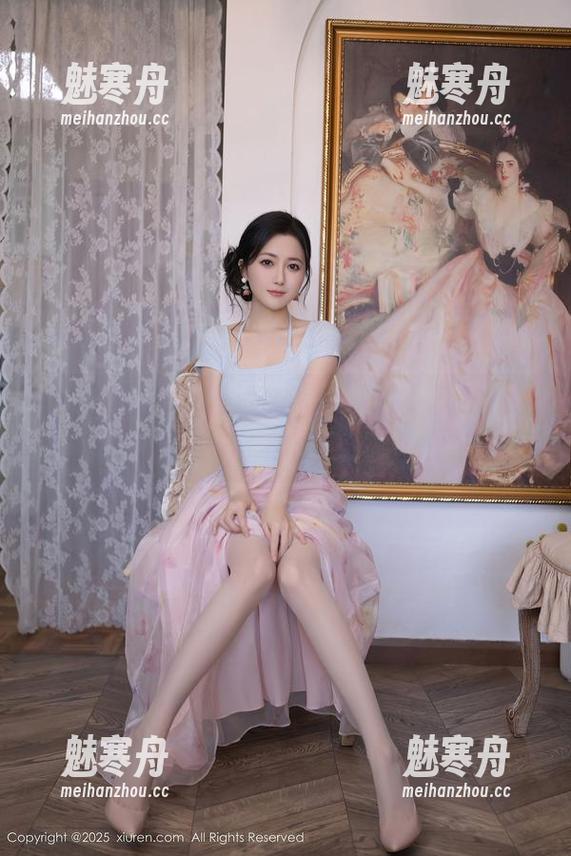 秀人网 - 少女言沫的逃离：图集下载，让你不自觉咬手绢