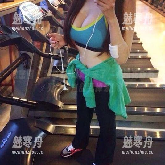 微密圈 - 紫色哒豚豚又来了，美图花嫁系列，简直甜到掉牙！