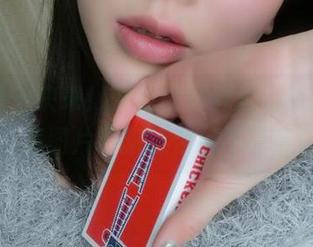 微密圈 - 快来！紫色哒豚豚又有新片了，油亮图片更新让你目不转睛！