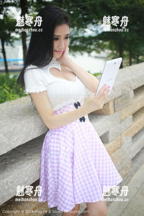 美媛馆-沈佳熹 美媛馆 - 新鲜出炉!沈佳熹婚纱写真集更新,立刻被那飘飘裙摆吸引了!
