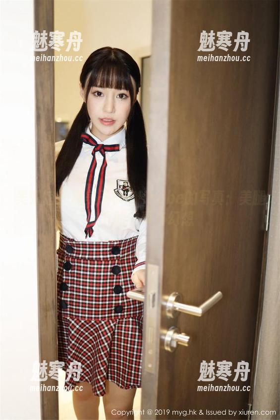 美媛馆 - 糯美子MINIbabe的写真：美腿之下的故事与幻想