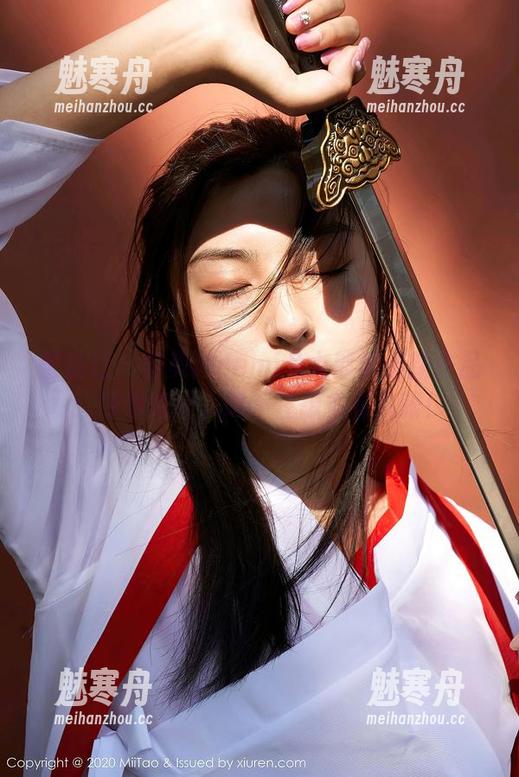 蜜桃社 - 萌美Moemi兔女郎的最新作品：可爱得让人忍不住想多看几眼！
