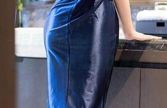 语画界 - 程程程的条纹黑丝吊袜让人心动，精选写真集就为你准备了！