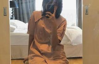 微密圈 - 最新图包，雅雅的气质呀的livephoto，仿佛跟随她的呼吸，你也置身其中！