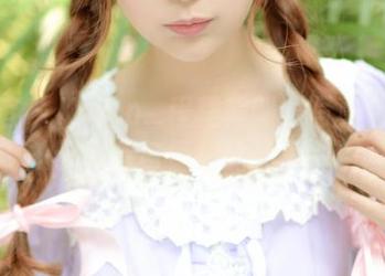 青豆客 - Kiren_程程程制服写真：一场关于高清与情绪的迷人对话